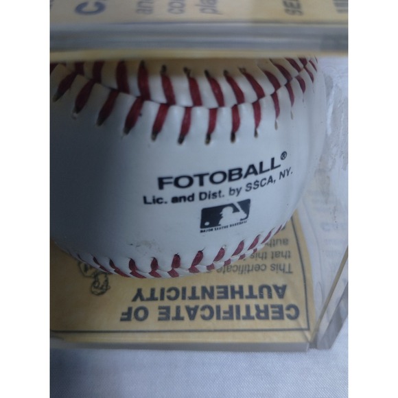 Cal Ripken Jr Ironman Commemorative Baseball with Facsimile Signature In Case. - Picture 5 of 6